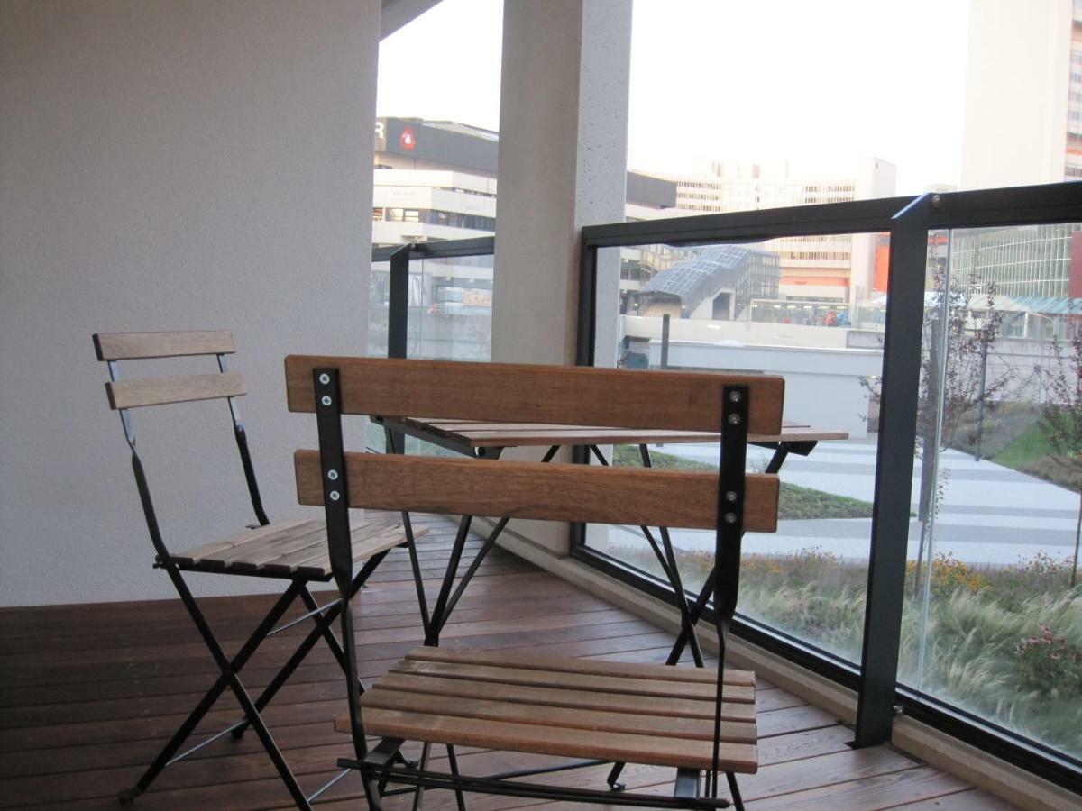 Apartment With Parking On Premise Vienna Exterior photo